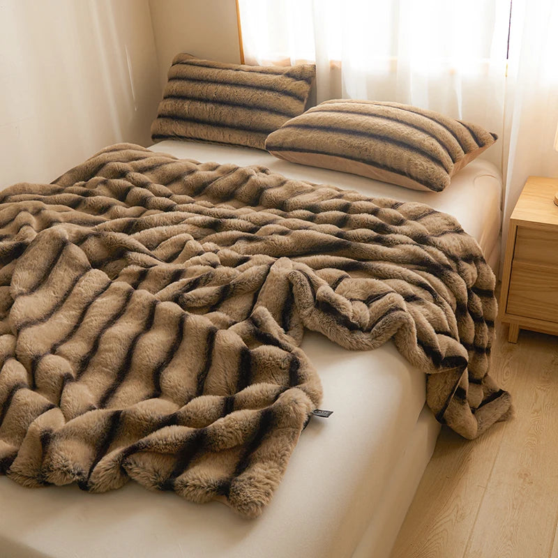 Cloud-Touch Faux Fur Blanket